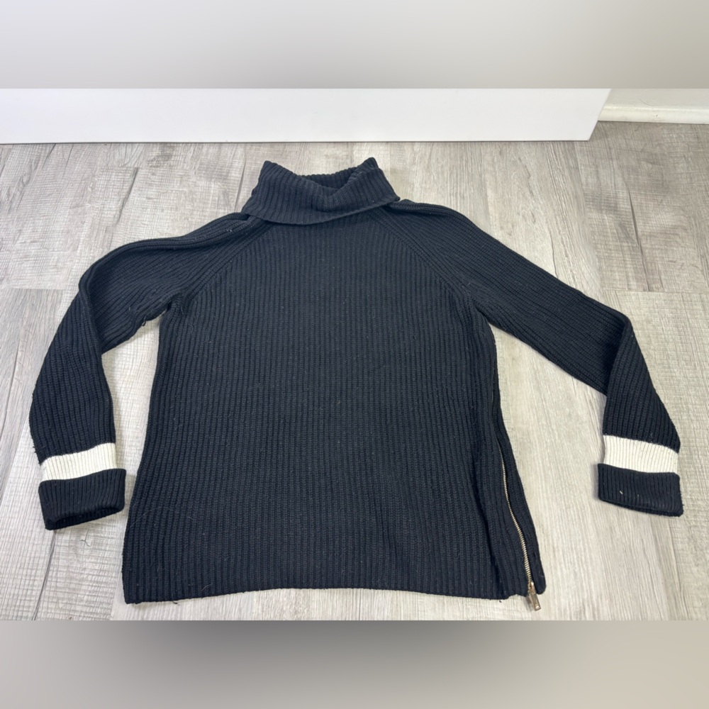Reiss Black Turtleneck Sweater With Zipper detail Size Large